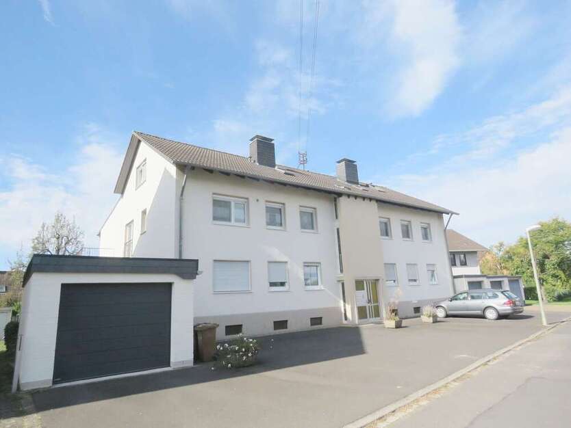 Wohnung zum Mieten in Lohmar 549 € 24.52 m²