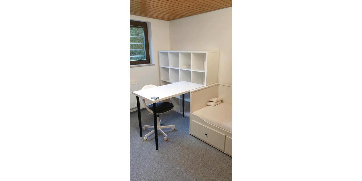 Etagenwohnung Mengen - 1 Zimmer, 25 m&sup2;, 370&euro; | Angebot:26619582