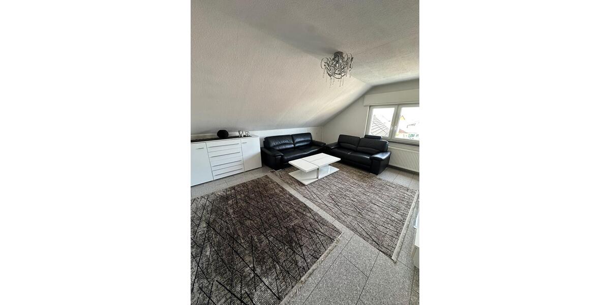 Dachgeschoßwohnung Hagenbach - 3 Zimmer, 95 m&sup2;, 700&euro; | Angebot:26224934