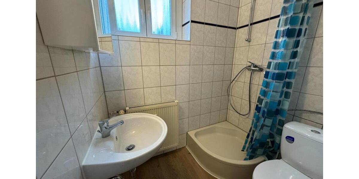 Wohnen auf Zeit Eschborn - 8 Zimmer, 90 m&sup2;, 380&euro; | Angebot:24755182