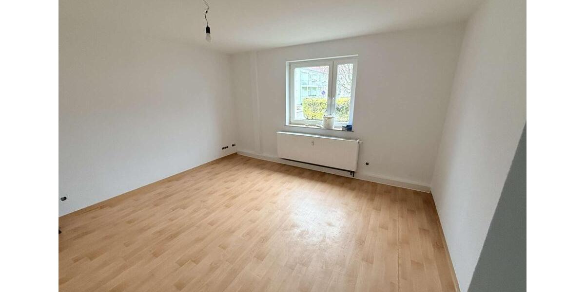 Etagenwohnung Bad Dürrenberg - 1 Zimmer, 35 m&sup2;, 290&euro; | Angebot:25080963