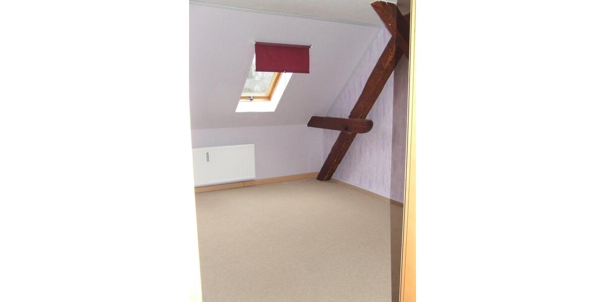 Dachgeschoßwohnung Zerbst (Anhalt) - 3 Zimmer, 120 m&sup2;, 600&euro; | Angebot:24351069
