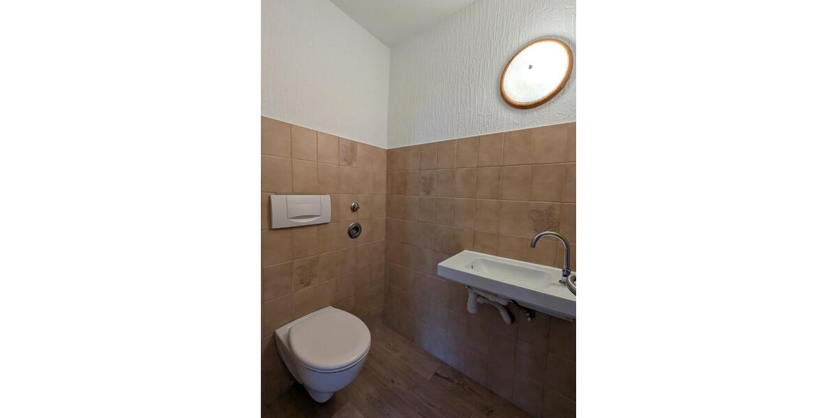 Hochparterre Amberg - 4 Zimmer, 100 m&sup2;, 1.200&euro; | Angebot:25392062