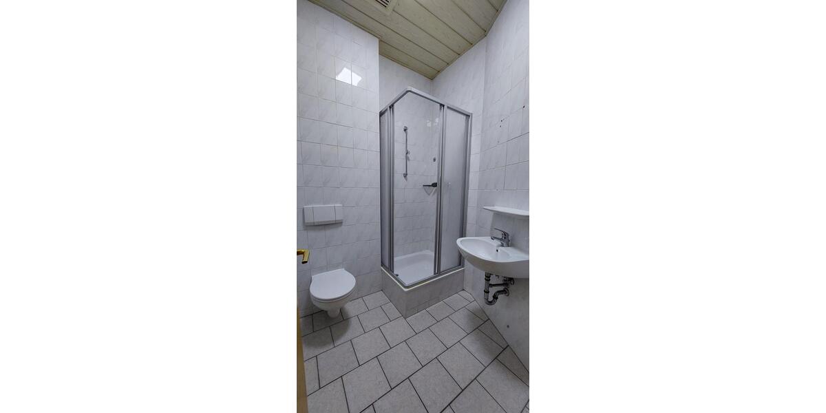 Dachgeschoßwohnung Crimmitschau - 2 Zimmer, 46 m&sup2;, 250&euro; | Angebot:14362944