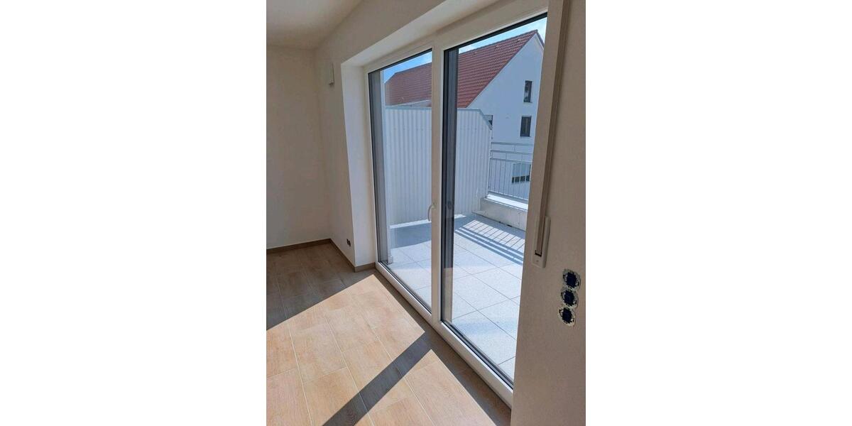 Dachgeschoßwohnung Gunzenhausen - 3 Zimmer, 79 m&sup2;, 1.070&euro; | Angebot:24839753