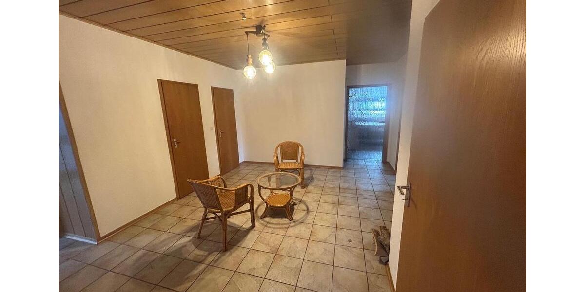 Erdgeschoßwohnung Bessenbach - 2 Zimmer, 135 m&sup2;, 1.100&euro; | Angebot:25722555