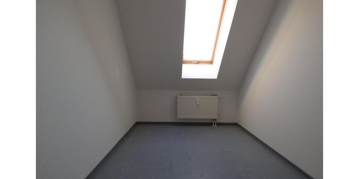 Dachgeschoßwohnung Bad Freienwalde (Oder) - 1 Zimmer, 67 m&sup2;, 503&euro; | Angebot:23449082