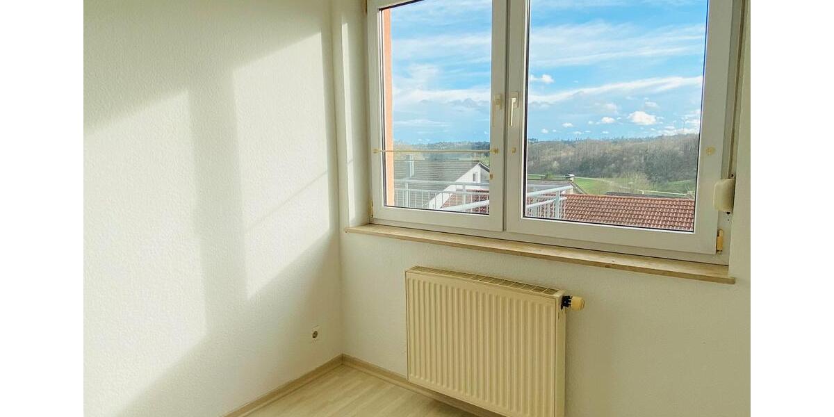 Etagenwohnung Kreßberg - 3 Zimmer, 86 m&sup2;, 785&euro; | Angebot:24150384