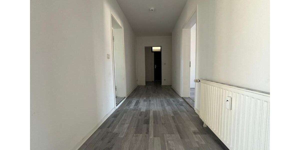 Dachgeschoßwohnung Köthen (Anhalt) - 3 Zimmer, 110 m&sup2;, 825&euro; | Angebot:25714315