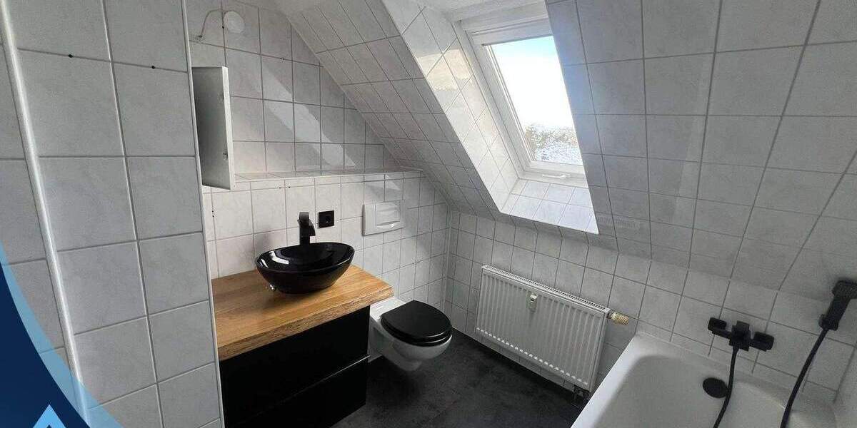 renovierte Dachgeschoss zur Vermietung 3 zimmer