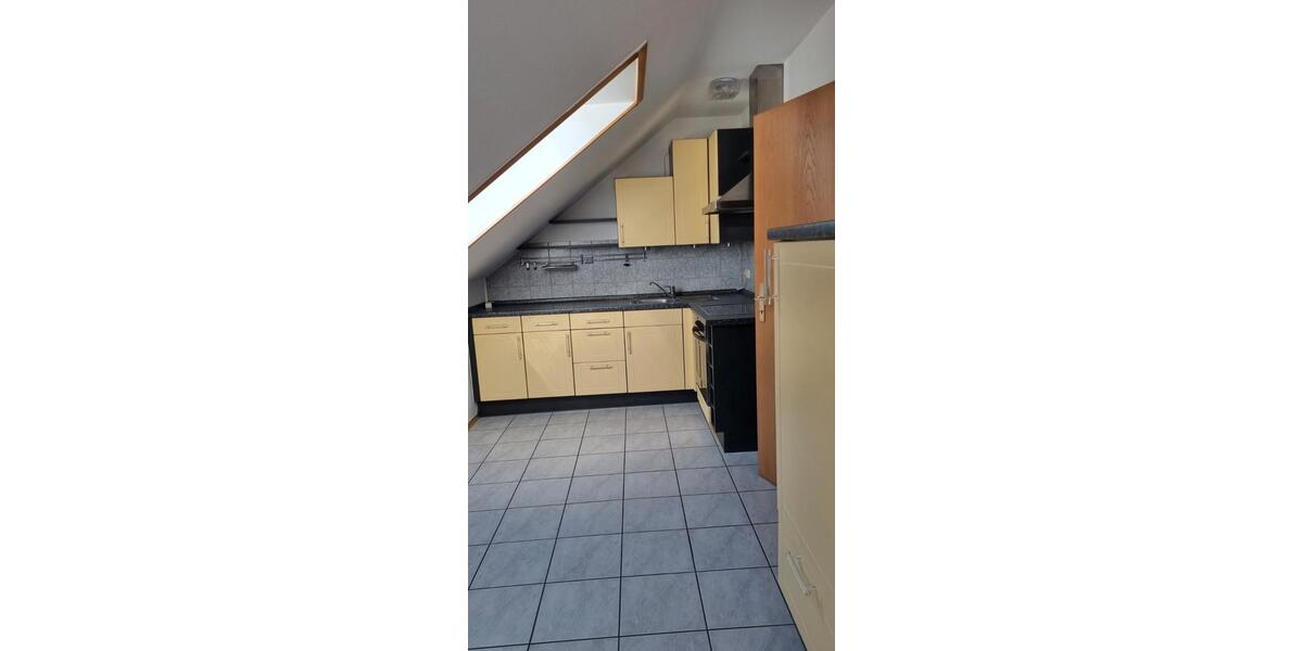 Dachgeschoßwohnung Niederviehbach - 2 Zimmer, 74 m&sup2;, 620&euro; | Angebot:26085041
