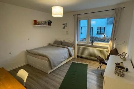 ZWISCHENMIETE Zimmer in 2er-WG inkl. Wohn- & Esszimmer 3 zimmer