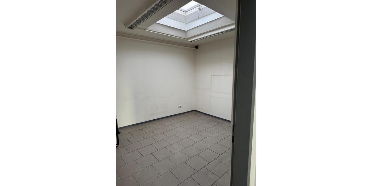 Gewerbeobjekt Düren Rölsdorf - 2.500&euro; | Angebot:24684309