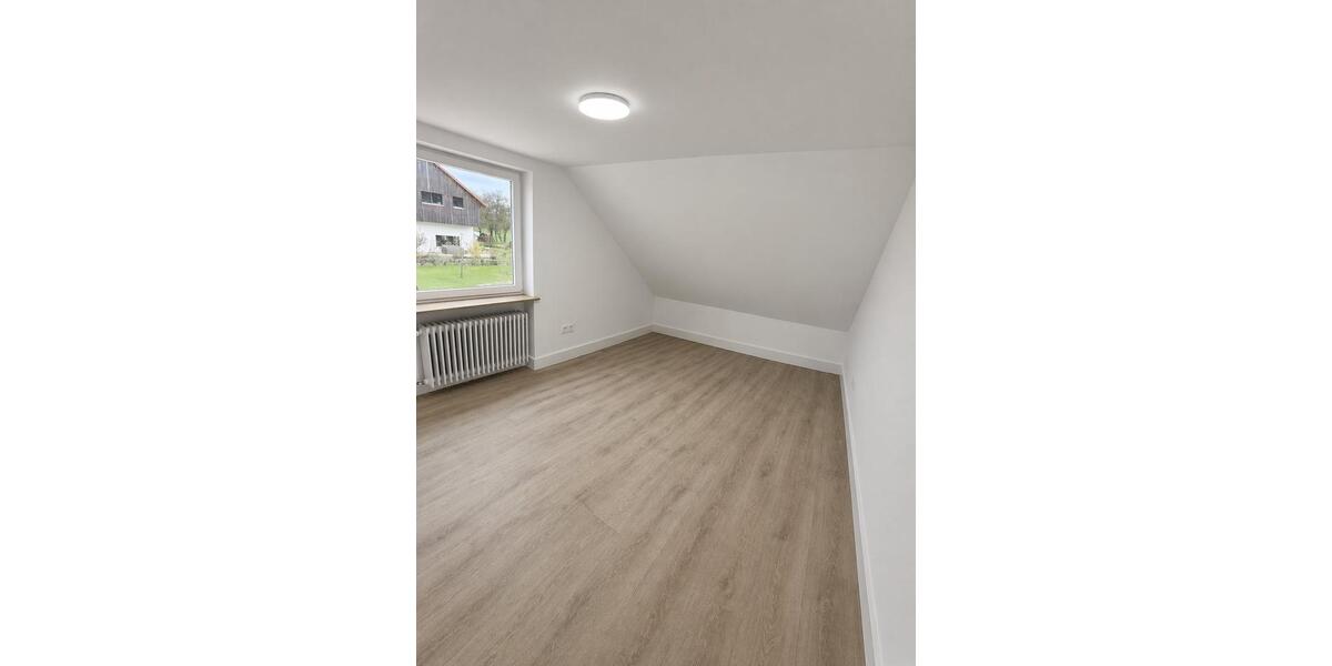 Dachgeschoßwohnung Meßkirch - 4 Zimmer, 100 m&sup2;, 880&euro; | Angebot:26112362