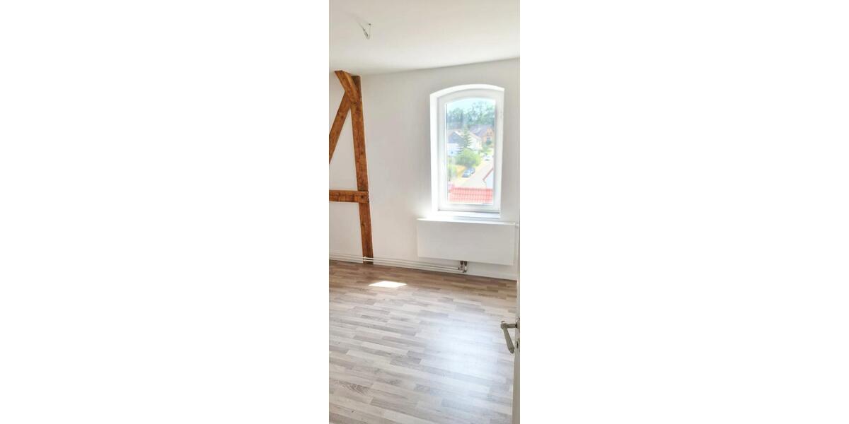 Dachgeschoßwohnung Einbeck - 4 Zimmer, 85 m&sup2;, 590&euro; | Angebot:25779790