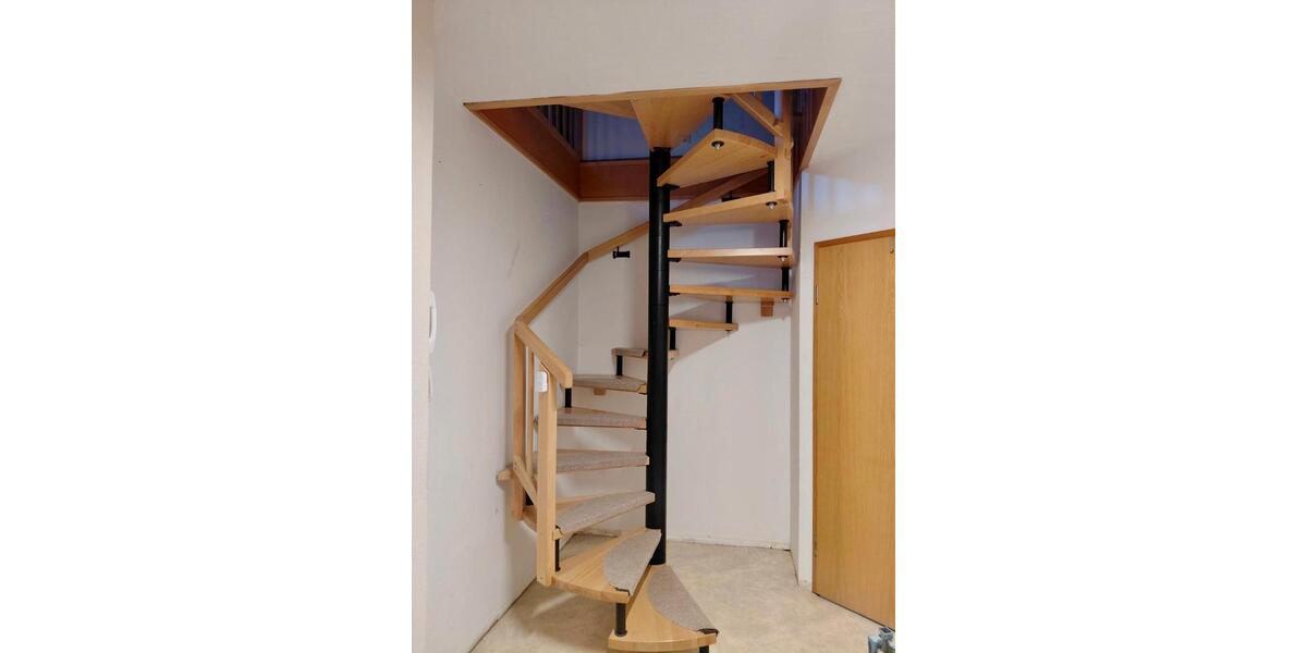 Dachgeschoßwohnung Pronsfeld - 3 Zimmer, 75 m&sup2;, 690&euro; | Angebot:26637089