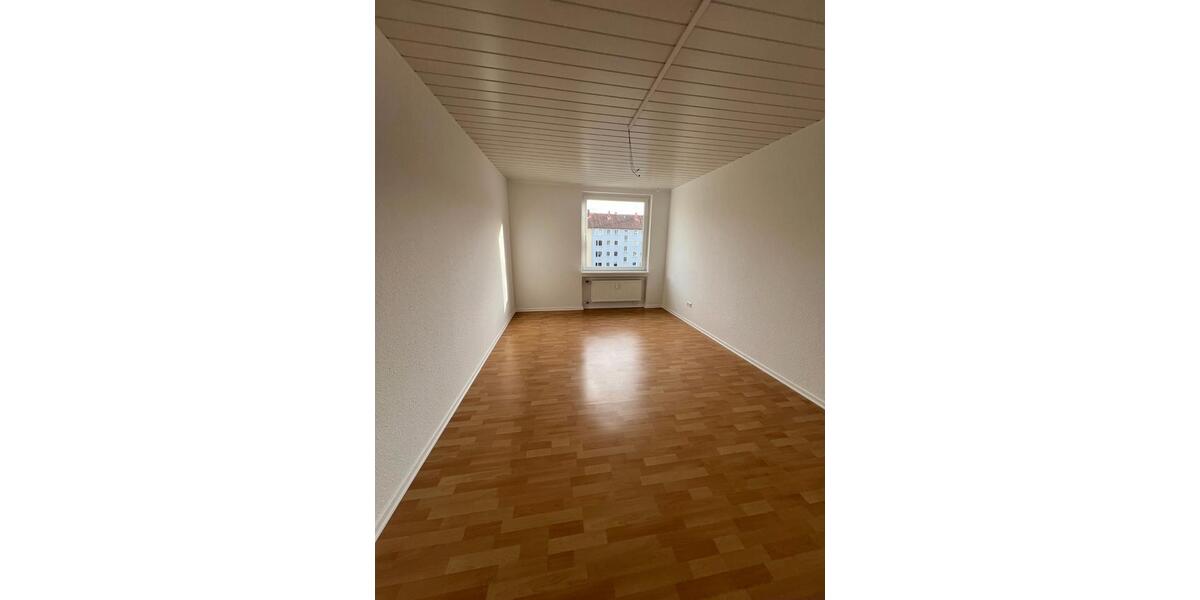 Etagenwohnung Hannover Vahrenwald-List - 3 Zimmer, 93 m&sup2;, 1.255&euro; | Angebot:26087046