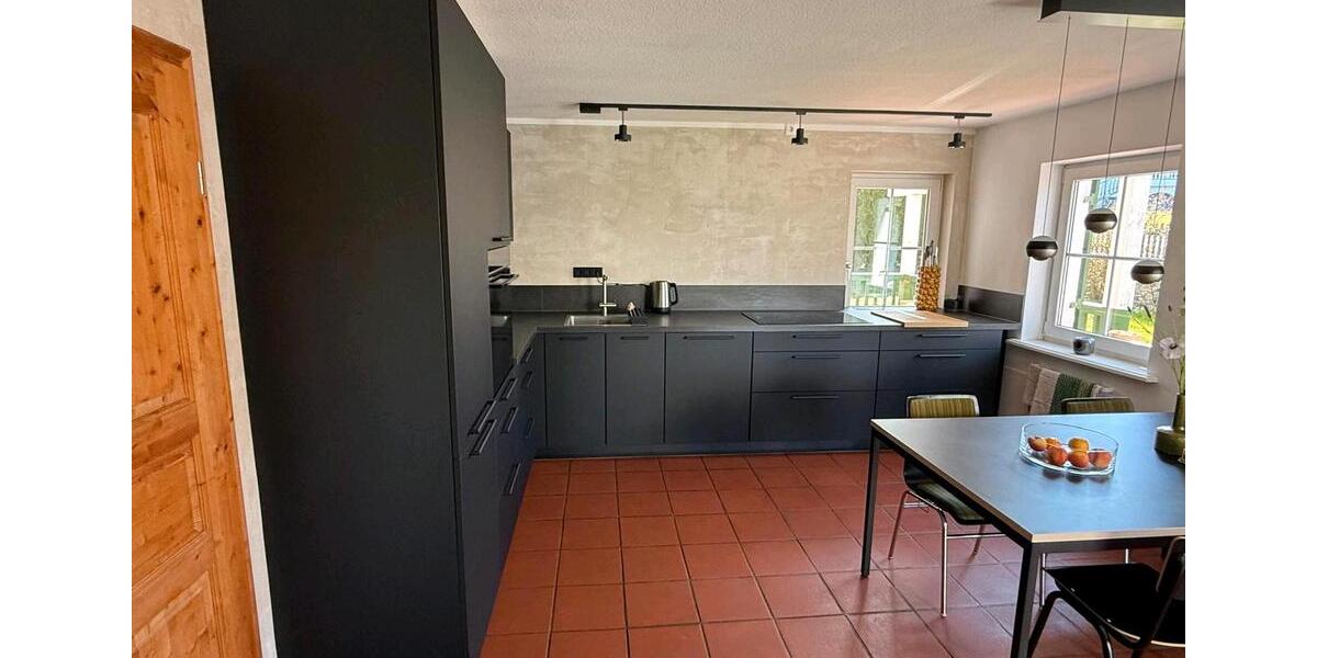 Erdgeschoßwohnung Memmingen - 4 Zimmer, 160 m&sup2;, 1.400&euro; | Angebot:26072112