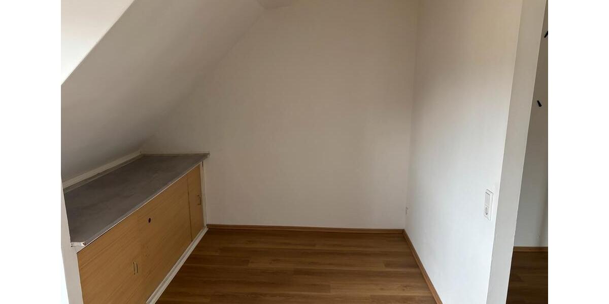 Dachgeschoßwohnung Sinzig - 2 Zimmer, 50 m&sup2;, 600&euro; | Angebot:26539713