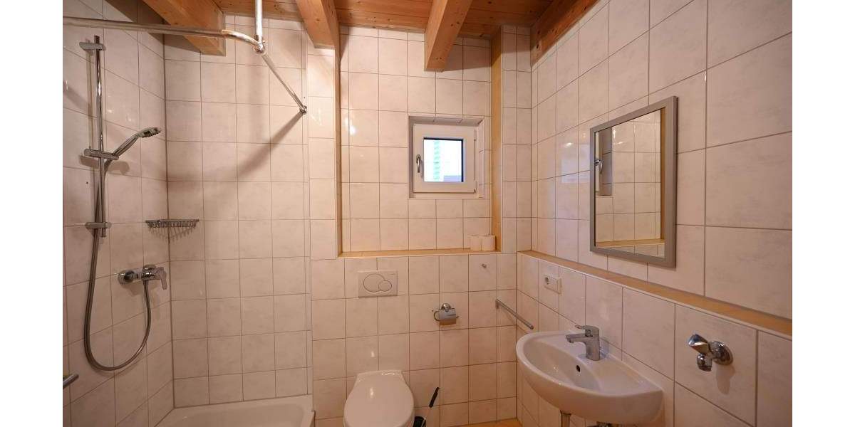 Gepflegte Doppelhaushälfte mit Doppelgarage in ruhiger Wohnlage! 92355 Velburg 4 zimmer