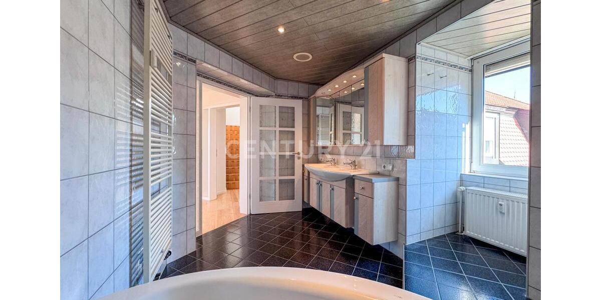 Maisonettenwohnung Lichtenfels - 3 Zimmer, 140 m&sup2;, 1.100&euro; | Angebot:25869151