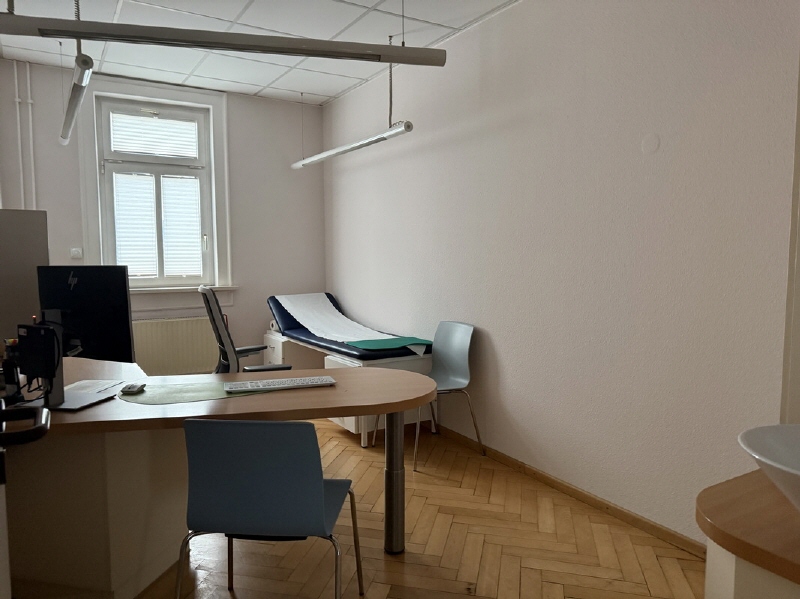 Attraktive Praxisetage in Ohrdruf - Gewerbeobjekt Ohrdruf | Angebot:25566151