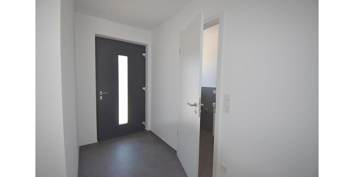 Neuwertig! Energieeffiziente 143m² Doppelhaushälfte mit Garten, Einbauküche und Garage in Straßfeld 5 zimmer