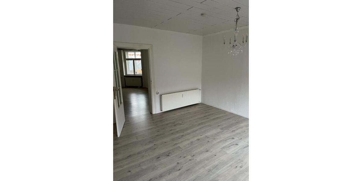 Etagenwohnung Aken (Elbe) - 3.5 Zimmer, 111 m&sup2;, 666&euro; | Angebot:26614496