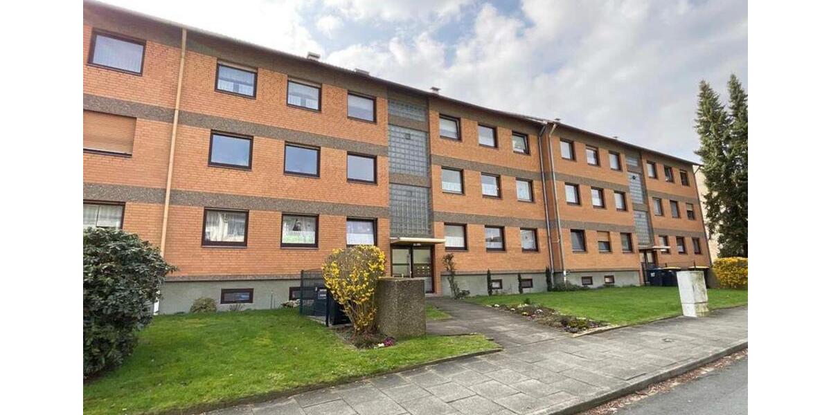 Attraktive 3 Zimmer Wohnung, plus Mansardenzimmer mit Badezimmer, 4 zimmer