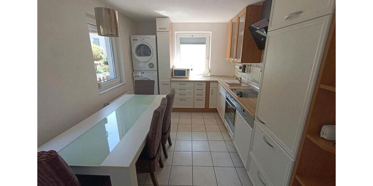 Erdgeschoßwohnung Täferrot - 4 Zimmer, 100 m&sup2;, 1.300&euro; | Angebot:26503226