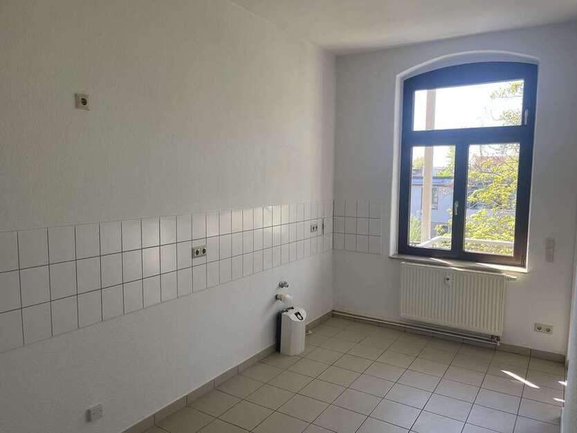 gepflegte 2 Zimmer-Wohnung *ab sofort verfügbar* ruhig auf dem Hinterhof