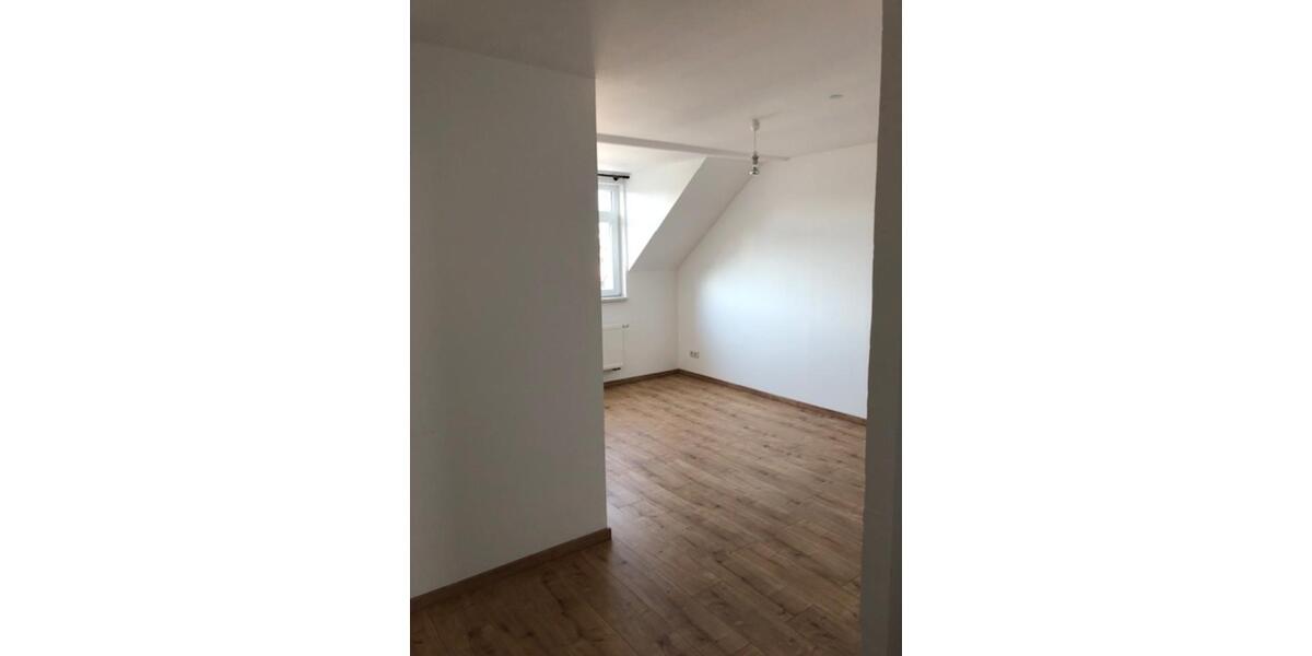 Dachgeschoßwohnung Mügeln - 3 Zimmer, 96 m&sup2;, 530&euro; | Angebot:24389831