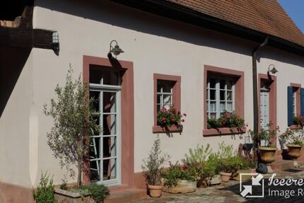 Historisches Winzeranwesen, teilmöblierte Wohnung 4 zimmer