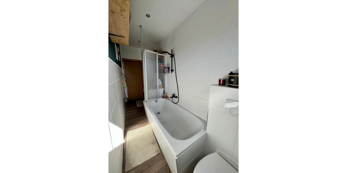 Etagenwohnung Sehmatal - 4 Zimmer, 81 m&sup2;, 475&euro; | Angebot:26262071