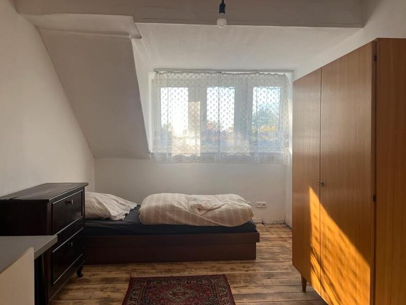 Furnished Room in 4er WG