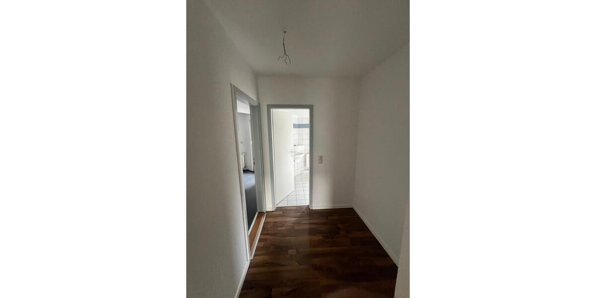 Etagenwohnung Magdeburg - 4 Zimmer, 92 m&sup2;, 887&euro; | Angebot:20606573