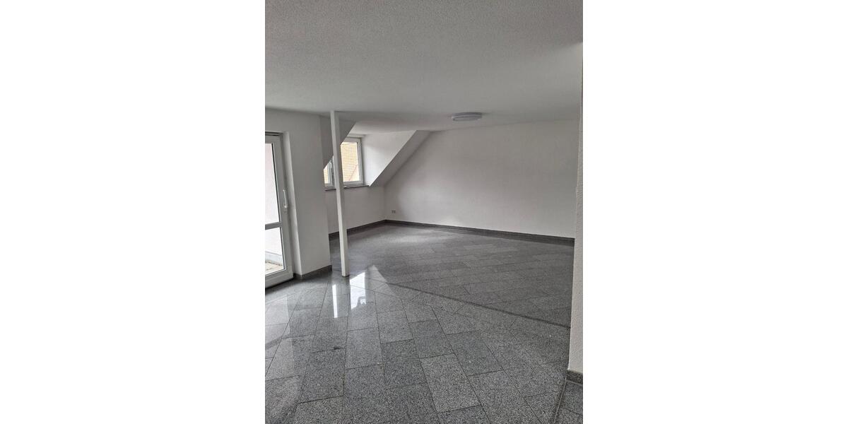 Maisonettenwohnung Pfullendorf - 5 Zimmer, 160 m&sup2;, 1.400&euro; | Angebot:26086894