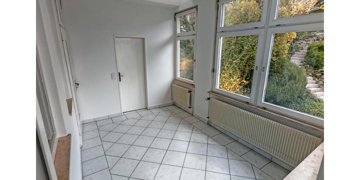 Etagenwohnung Lörrach - 4.5 Zimmer, 105 m&sup2;, 1.350&euro; | Angebot:26565147