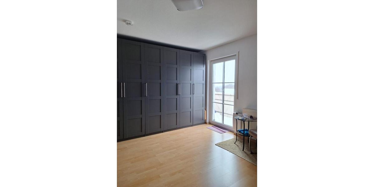 Dachgeschoßwohnung Schkopau - 3 Zimmer, 78 m&sup2;, 540&euro; | Angebot:24727098