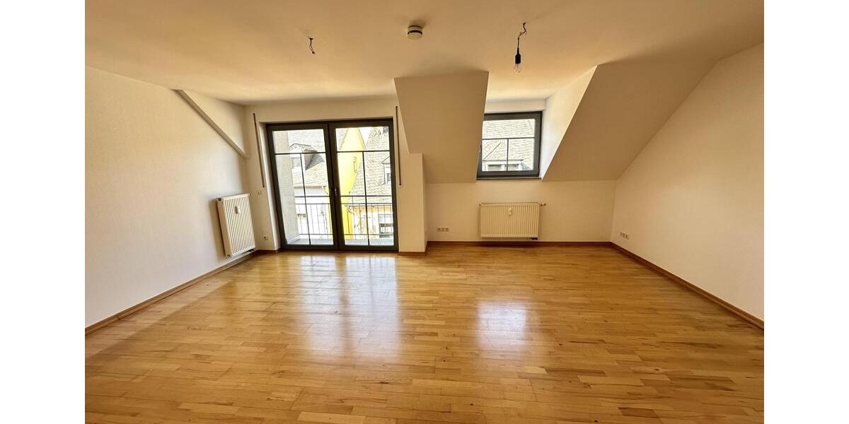 Dachgeschoßwohnung Schweich - 2 Zimmer, 74 m&sup2;, 845&euro; | Angebot:26504987