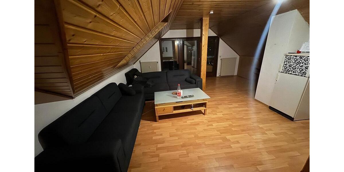 Dachgeschoßwohnung Solms - 2 Zimmer, 70 m&sup2;, 700&euro; | Angebot:24731773