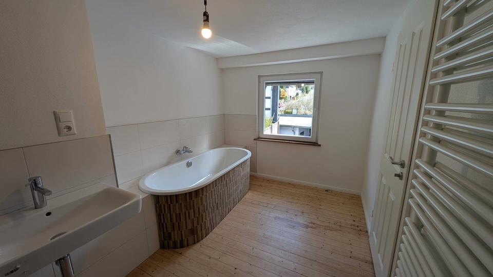 Einfamilienhaus Schleiden - 6 Zimmer, 180 m&sup2;, 1.490&euro; | Angebot:26135305