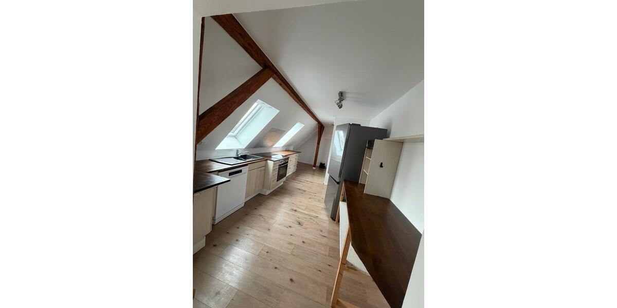 Dachgeschoßwohnung Stapel - 3 Zimmer, 80 m&sup2;, 1.000&euro; | Angebot:24818586