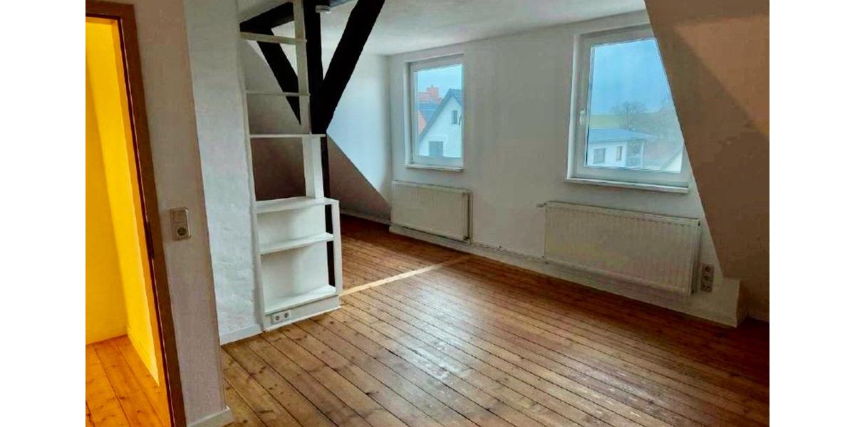 Dachgeschoßwohnung Kölleda - 2 Zimmer, 58 m&sup2;, 319&euro; | Angebot:26533377