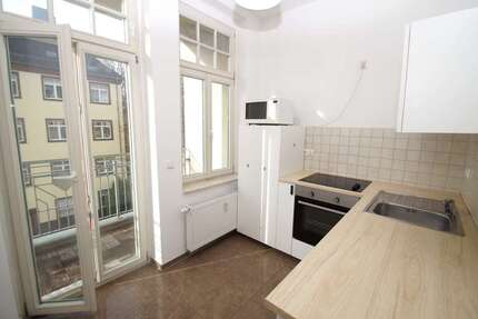 2-Zimmer-Wohnung mit BALKON und EBK in Magdeburg-Sudenburg 2 zimmer
