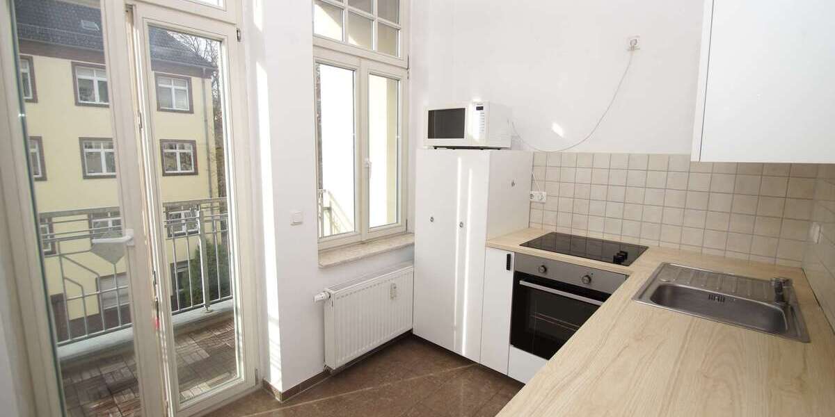 2-Zimmer-Wohnung mit BALKON und EBK in Magdeburg-Sudenburg 2 zimmer