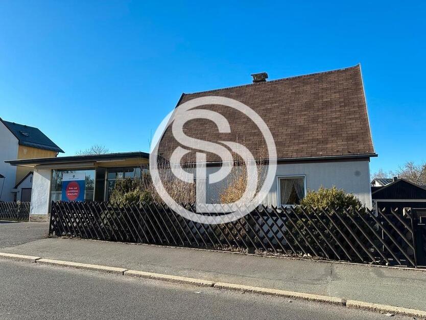 Wohnen und Arbeiten in Selb - Einfamilienhaus mit großem Potenzial (ca. 108 m² Wohnfl., ca. 128 m² Gewerbefl.) - ruhige Wohnlage -