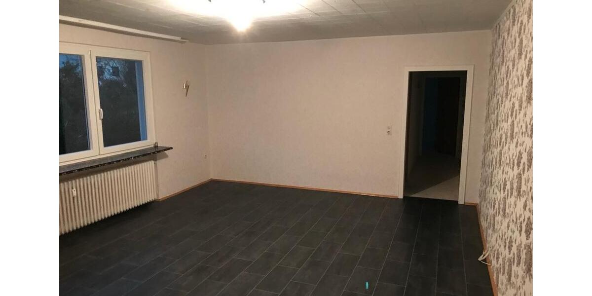 Etagenwohnung Bad Gandersheim - 4 Zimmer, 100 m&sup2;, 600&euro; | Angebot:25539315