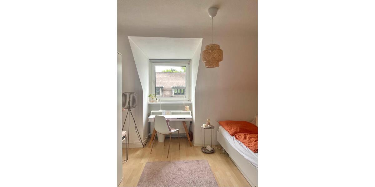 Wohnen auf Zeit Köln Lindenthal - 14 Zimmer, 61 m&sup2;, 550&euro; | Angebot:26488426