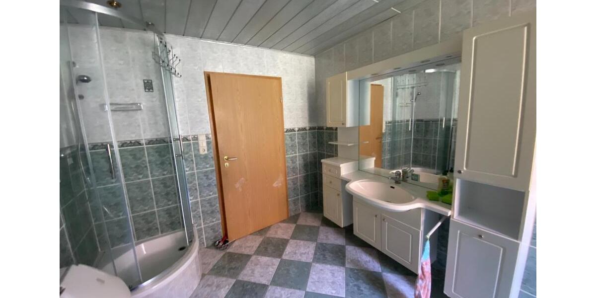 Etagenwohnung Calbe (Saale) - 4 Zimmer, 105 m&sup2;, 509&euro; | Angebot:25821091